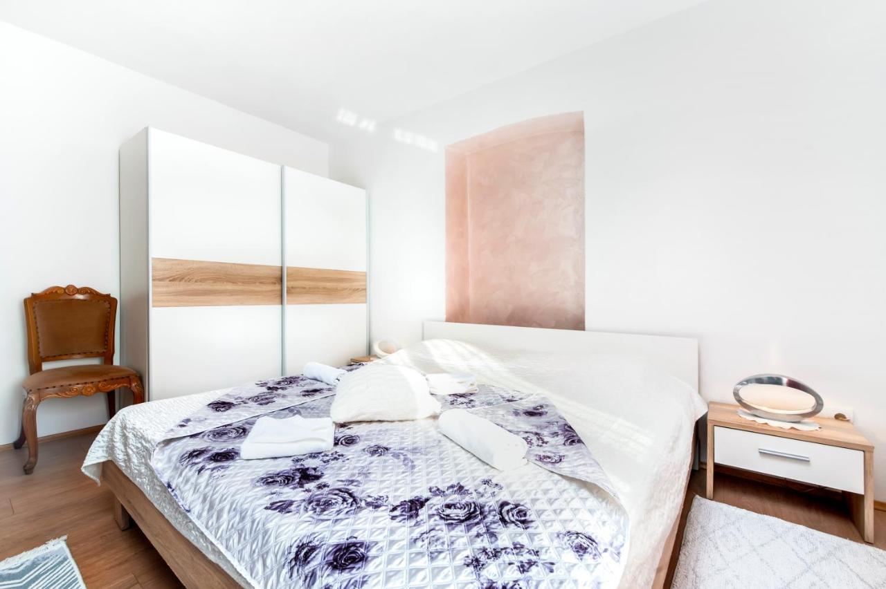 Apartment Roze Rovinj Luaran gambar