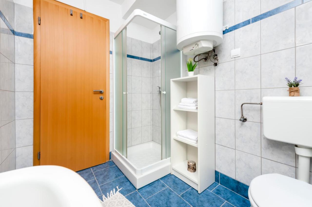 Apartment Roze Rovinj Luaran gambar
